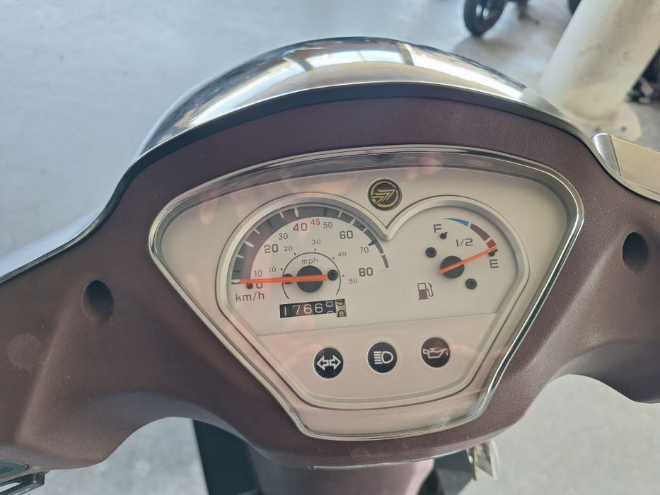 Scooter 50cc Zahara 50 KEEWAY