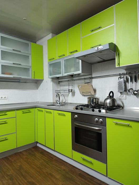 4 квартира, поруч Сильпо, правий берег.