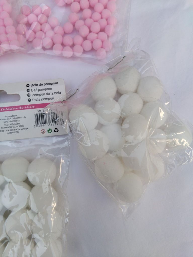 Pack 9 paacotes de bolas de pompons variadas