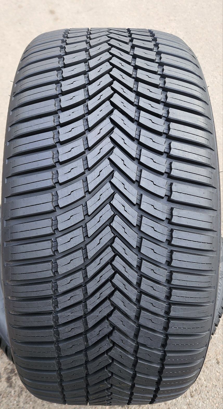 255.40.19 Bridgestone A005 2шт новые