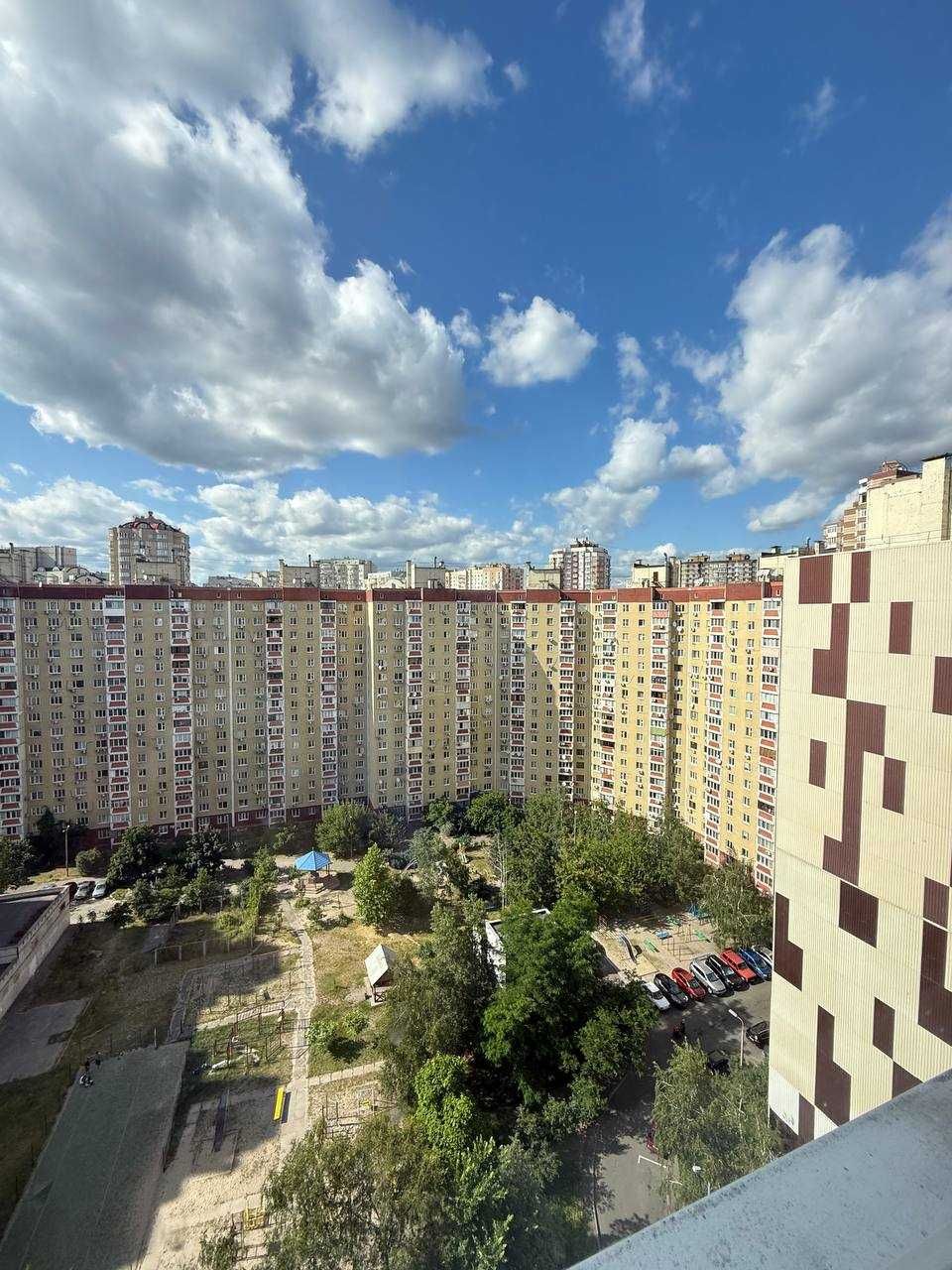 Продам 3 кімн кв Урлівська 5а Ахматової Княжий Затон Осокорки Позняки