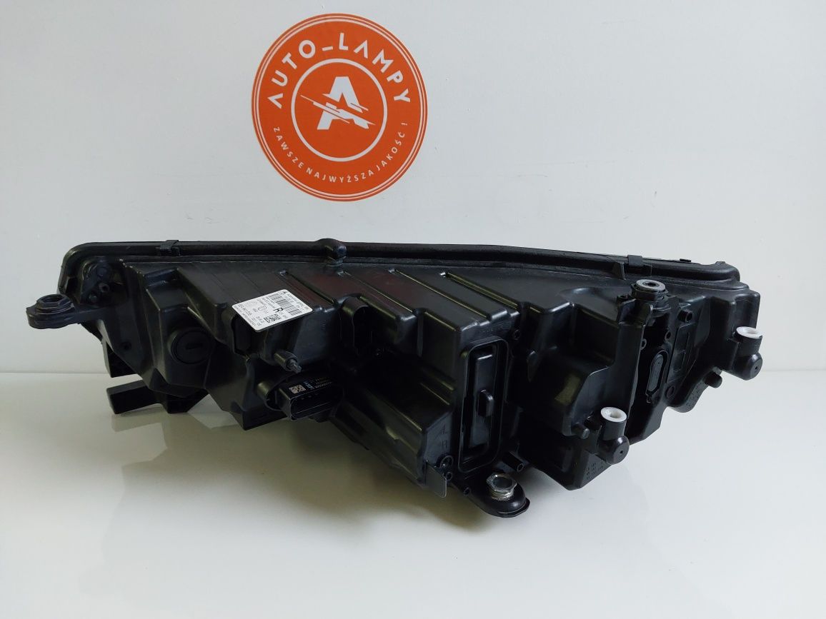 Lampa przednia prawa Skoda Octavia 4 Full Led Europa