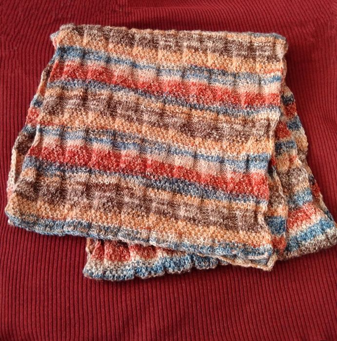 Шарф вязаний 140*34 см з секційної пряжи