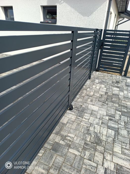 Brama panelowa, furtka, ogrodzenie, montaż, palisada