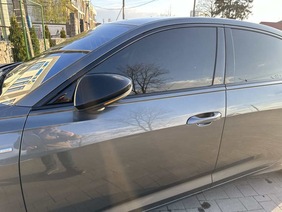 Audi a6 С8 - 367 л.с гібрид quattro