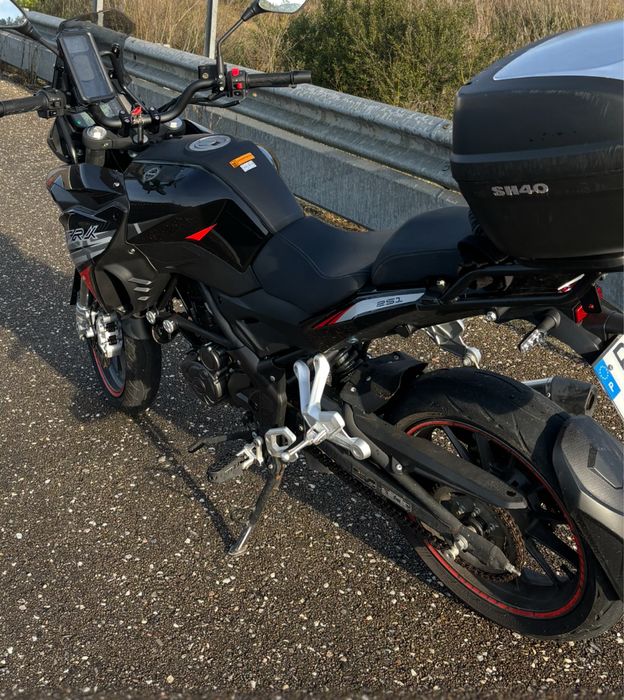 Benelli TRK 251cc top apenas 17600 km ano 2023