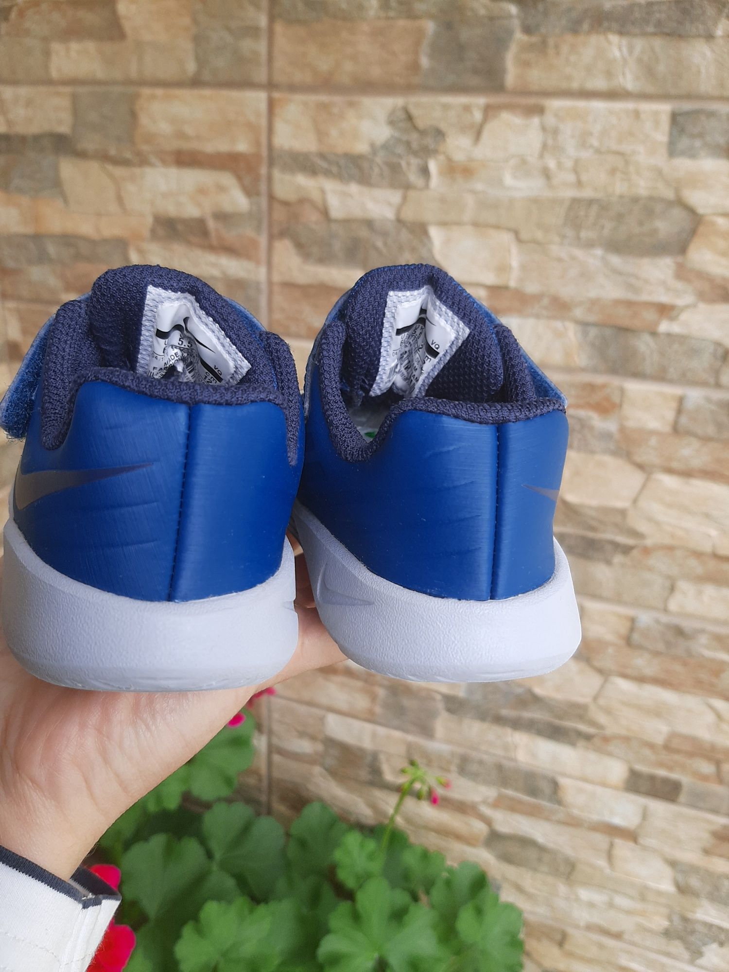Buty Nike Star Runner r. 22