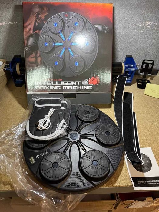 Боксерська мішень 37см діаметр + рукавички + БЛЮТУЗ подарунок