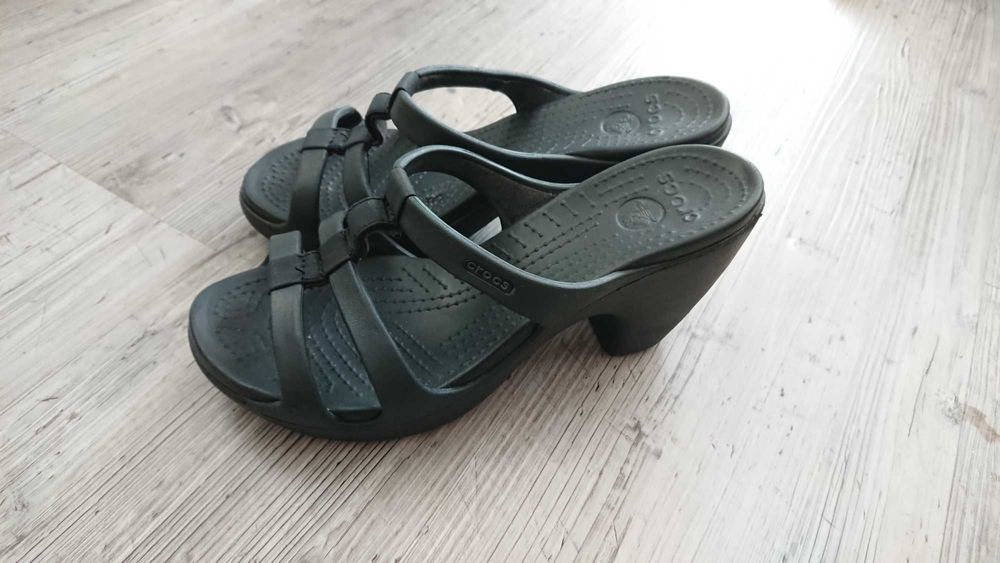 Кроксы, босоножки Crocs ,р W 8, на наш 38,5, стелька 25 см