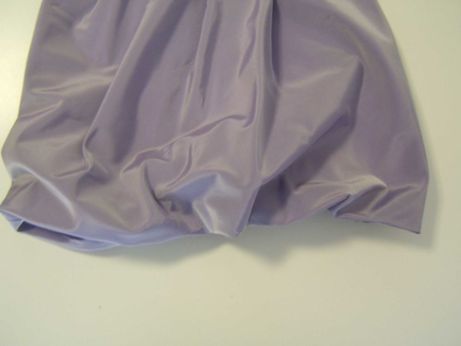 Vestido de cerimónia em lilás