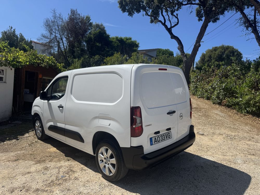 Opel Combo 1.5 HDI  caixa 6 Veloc. 2022 C/ IVA INCLUÍDO NO PREÇO