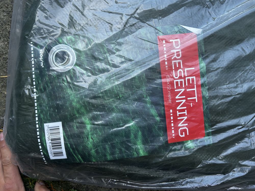 Plandeka zielona mocna z oczkami 5,4m x 7,2 m