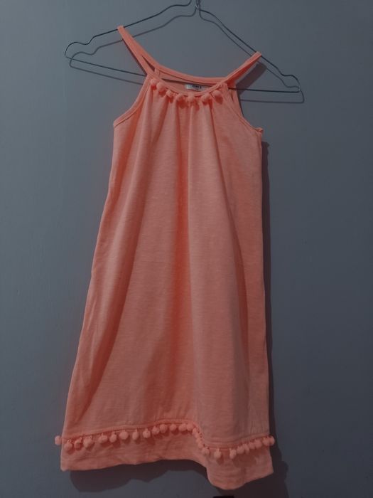 Zestaw 8 sukienek 134 9 lat