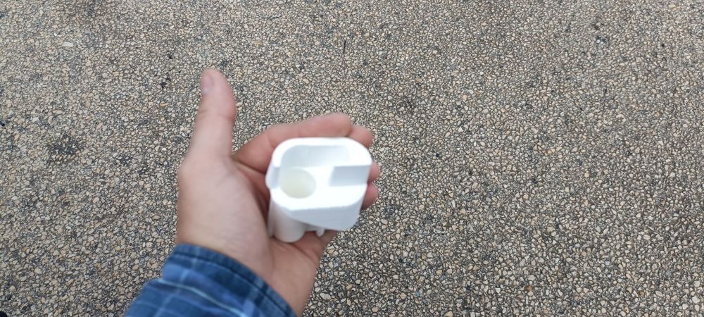 Terrano II/Maverick - Suporte chapeleira 3D