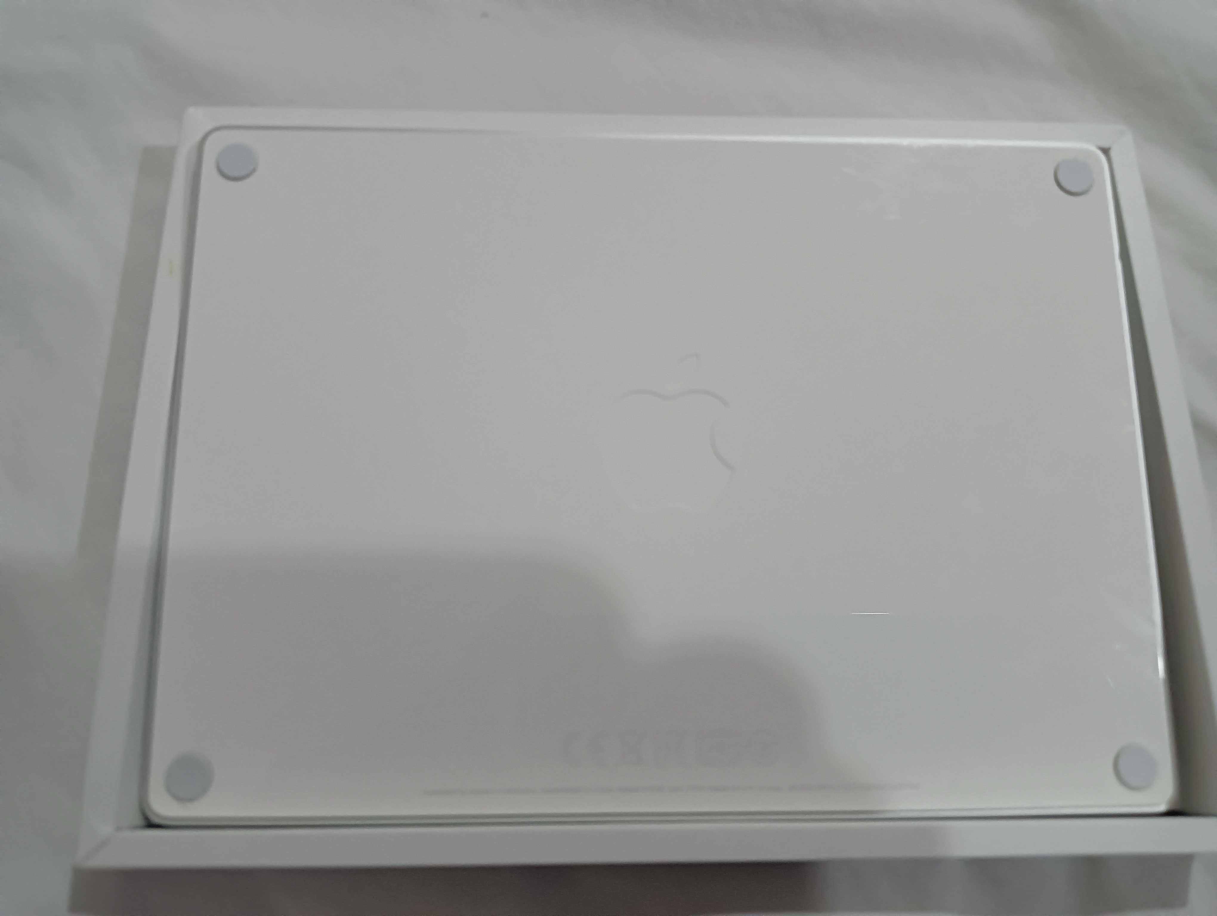 Apple Magic Trackpad 2