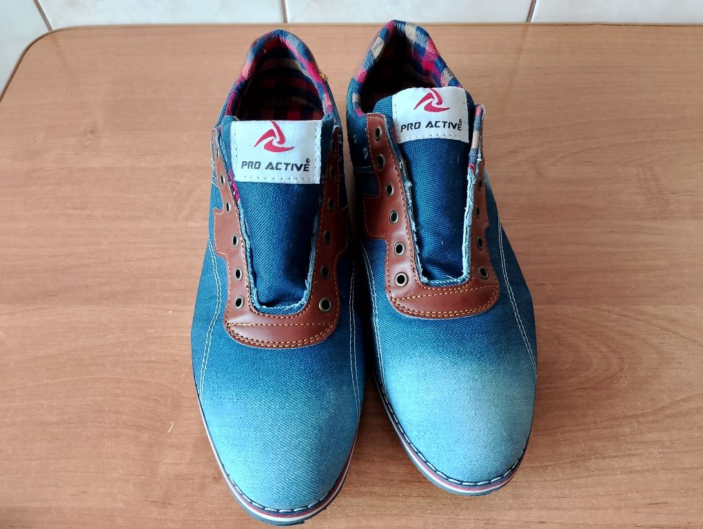 Buty sportowe męskie jeans rozmiar 43 wkładka 28