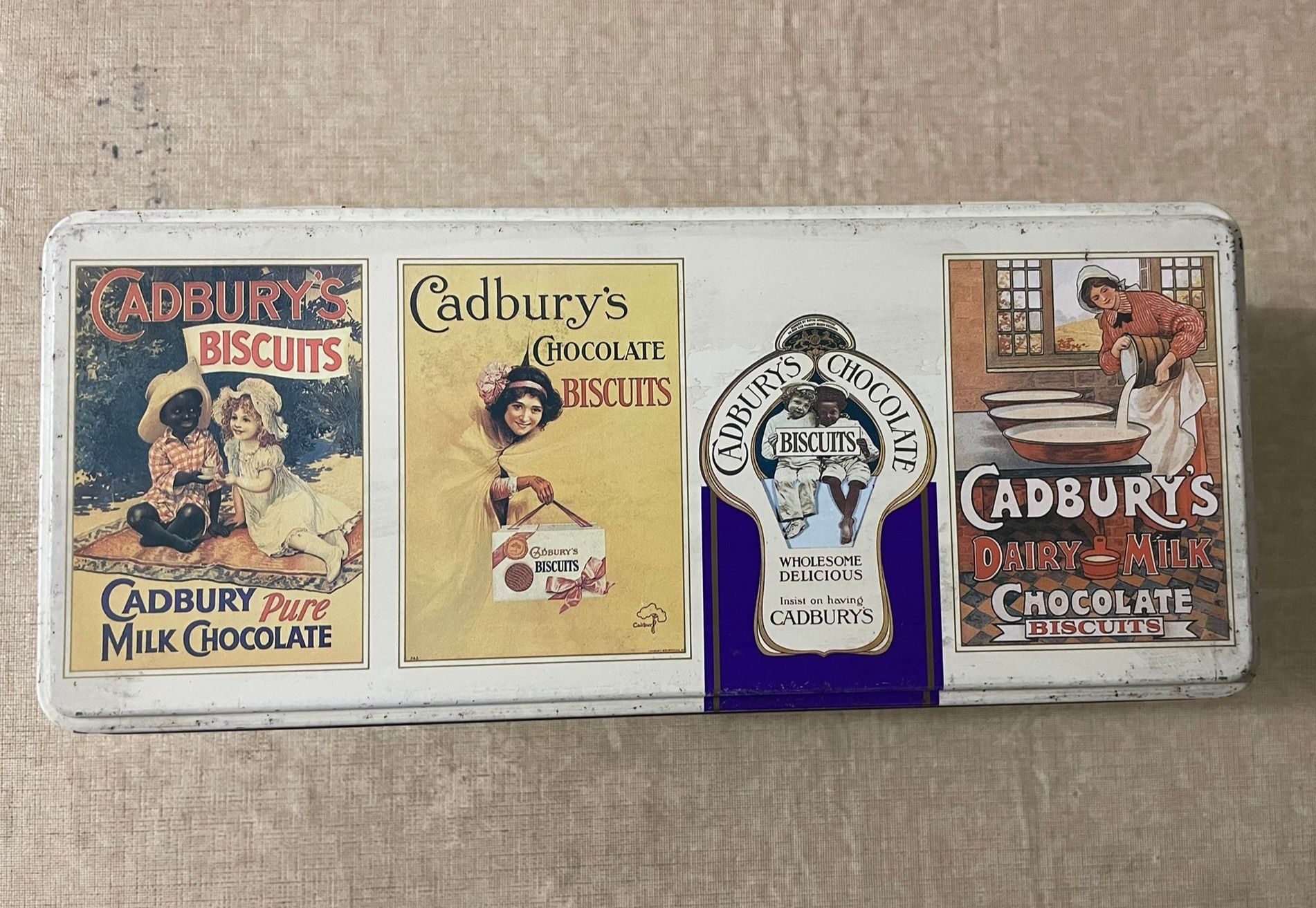 Lata Cadbury vintage