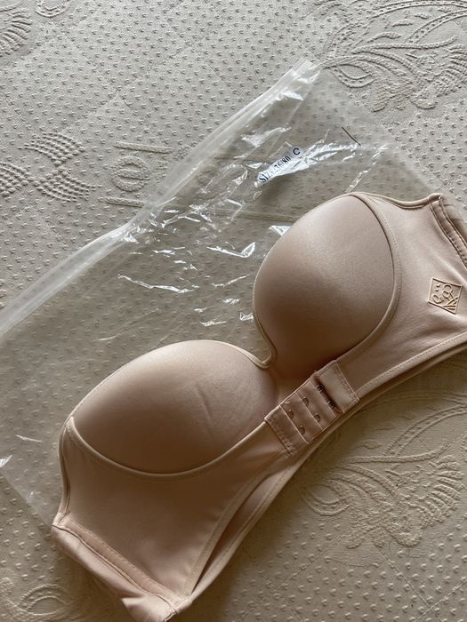 Новий бюстгалтер пуш ап