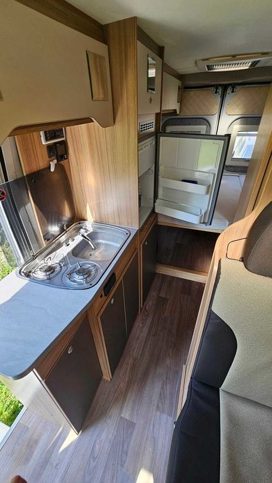 Wynajem Kampera Kampervan Weinsberg  Spanie 2 os. 4 Miejsca do jazdy