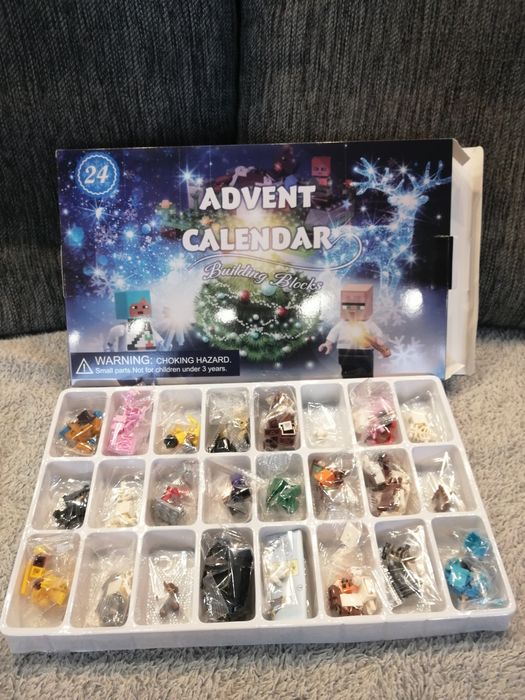 Kalendarz świąteczny z figurkami minecraft