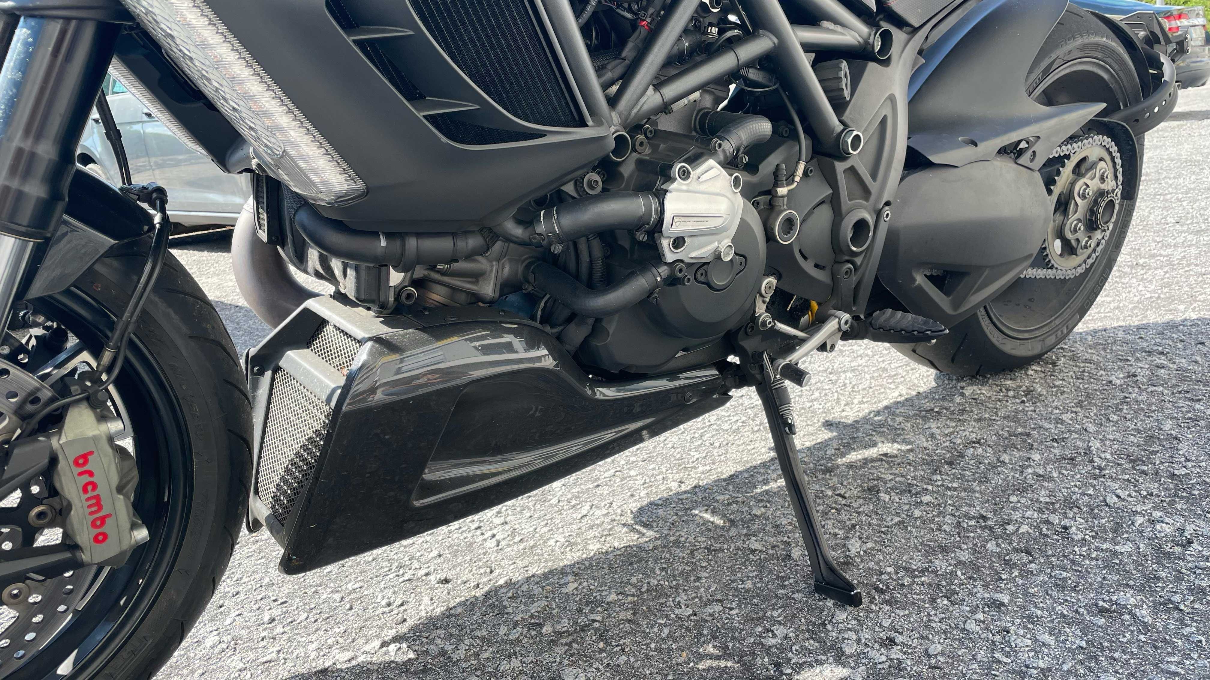 Ducati Diavel 1260 – Revisões na Marca, Excelente Estado
