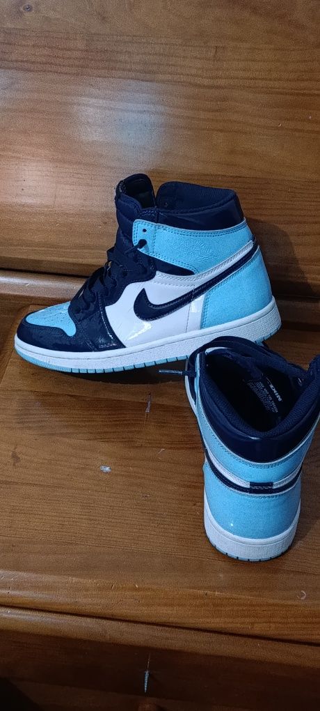 Nike Jordan Azul e Branco
