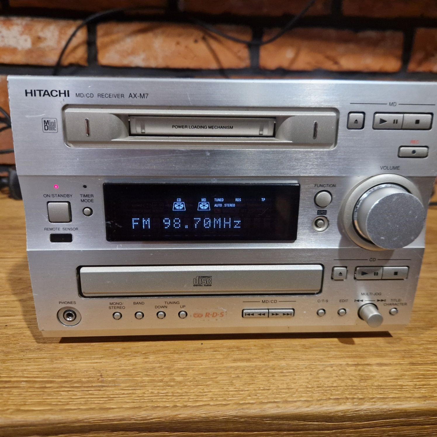 Wieża hitachi ax-m7 MD