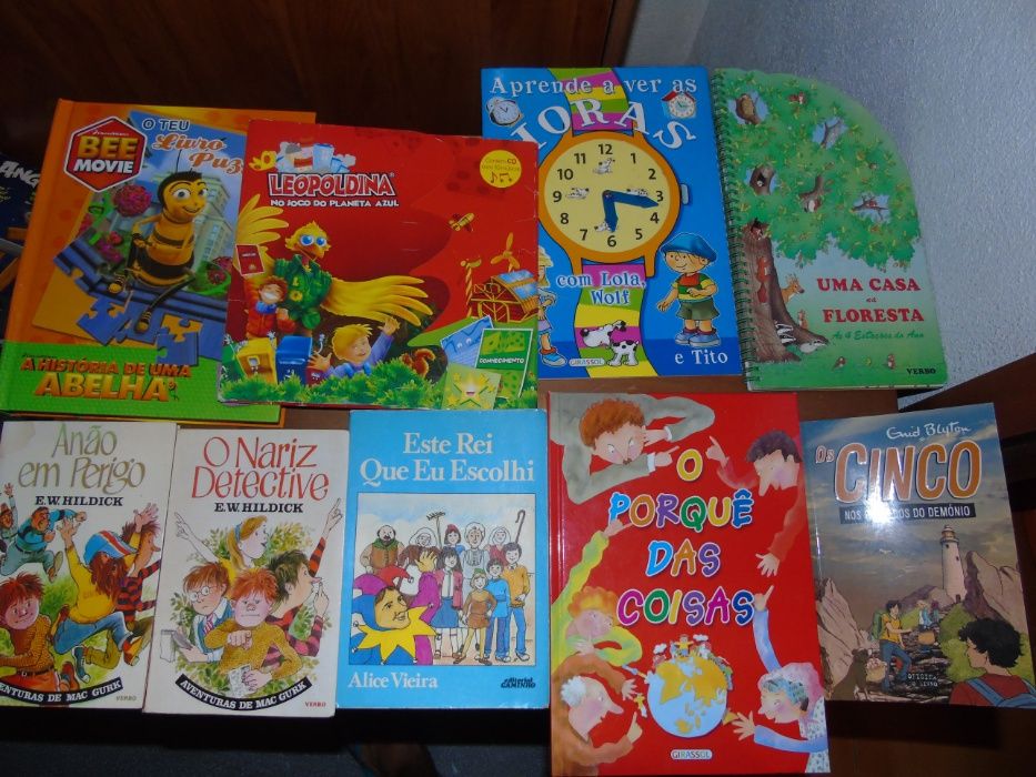 Muitos livros infantis e juvenis (A-K)