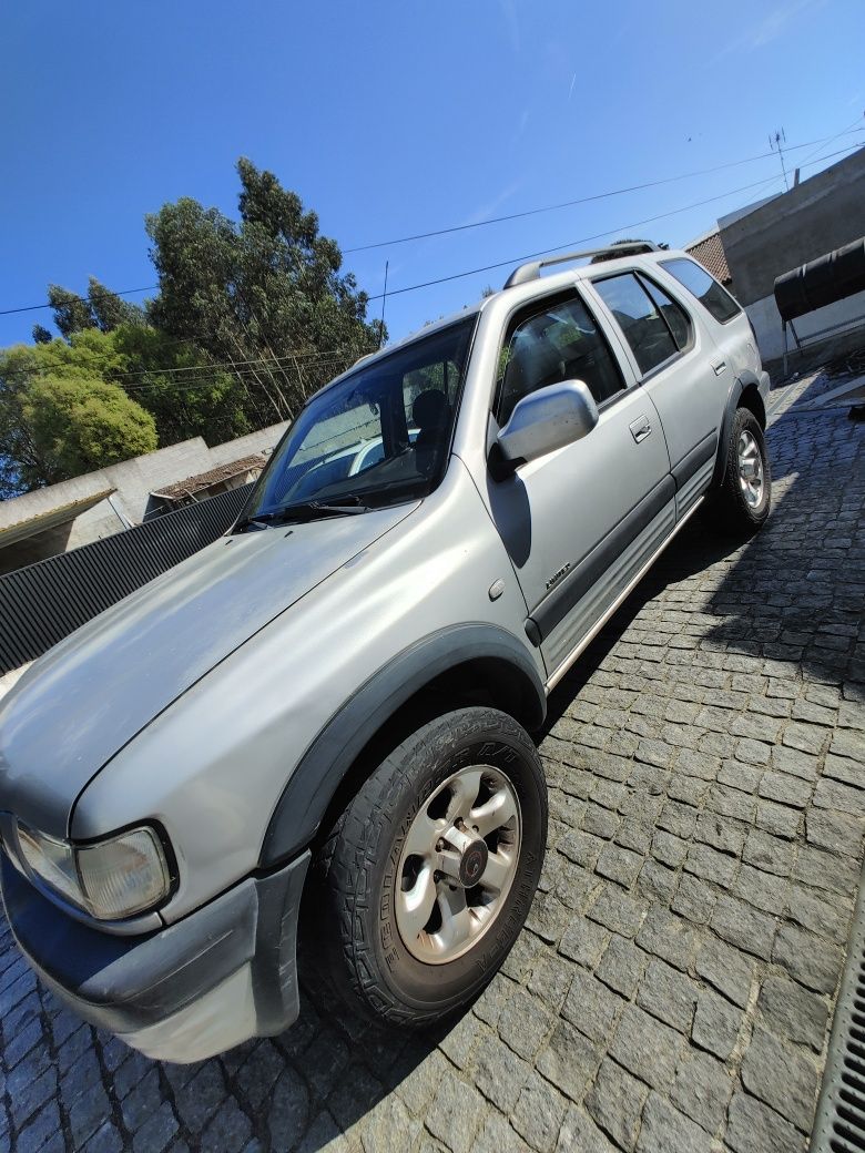 Opel Frontera 2.2 dti longo