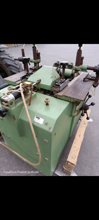 Frezarka automatyczna do okiennic żaluzji