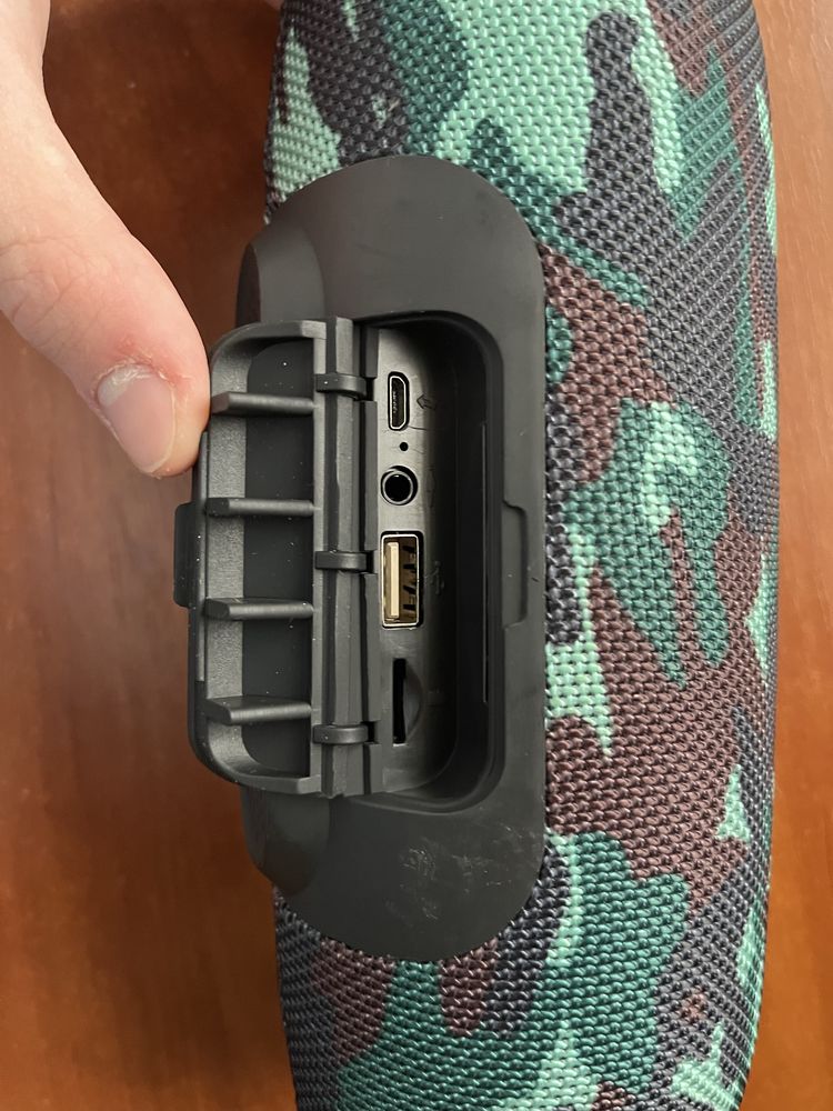 Колонка в руку charge3 не оригінальна Джбл