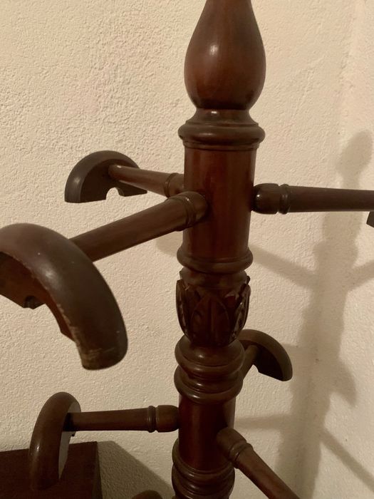 Bengaleiro em madeira