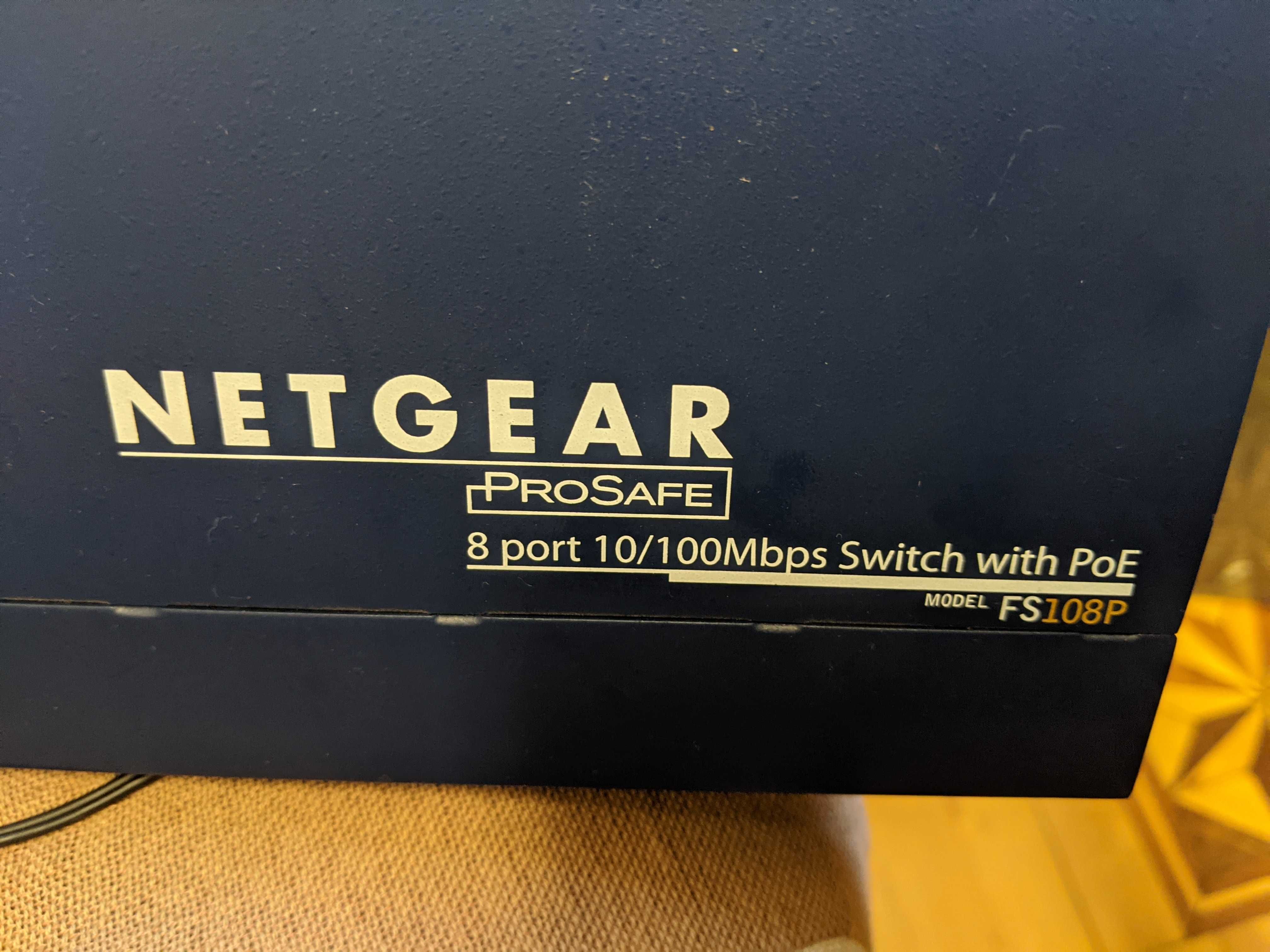 Коммутатор Fast Ethernet PoE Netgear FS108P