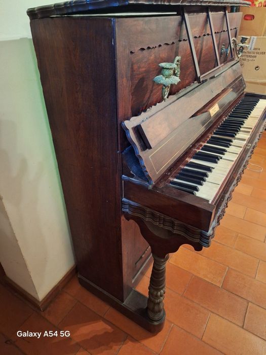 Piano vertical de 1845