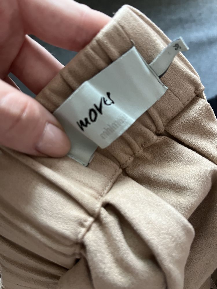 Moves spódnica zamsz skandynawski styl Zalando S 36 nude beżowa