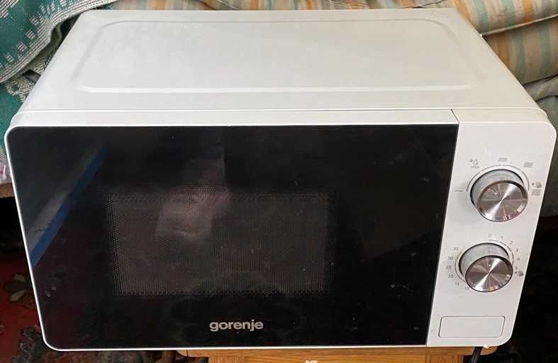 Мікрохвильовка Gorenje MO17E1W