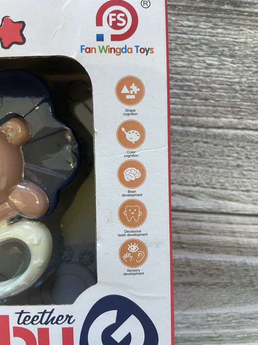 Нові брязкальця для немовлят