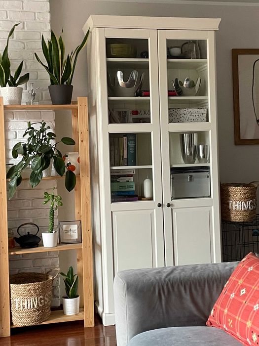 Białe Meble do Salonu z Ikea Witryna, Szafka RTV, Ława - Stolik