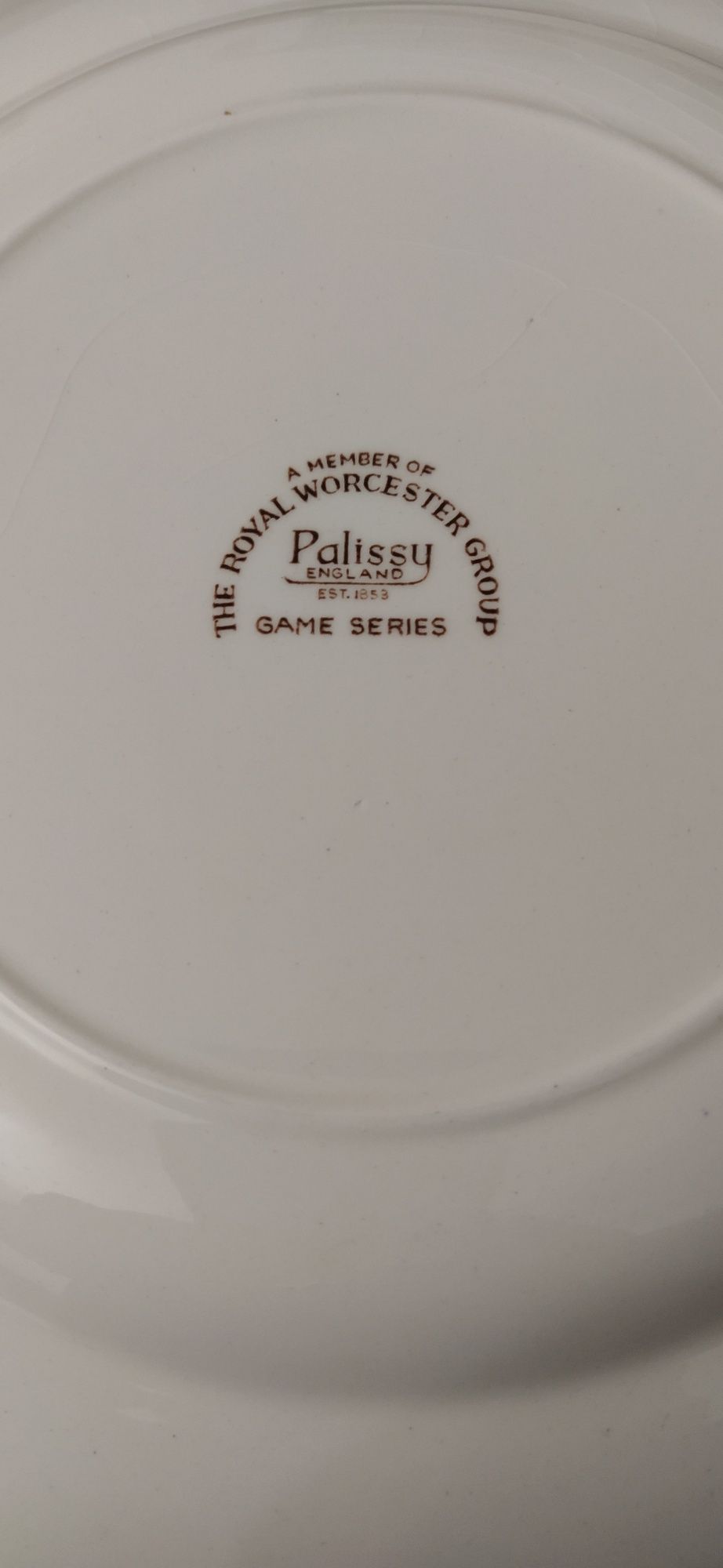 Vendo pratos raros de loiça Inglesa