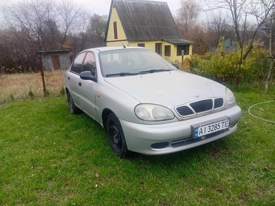 Продам автомобіль Ланос