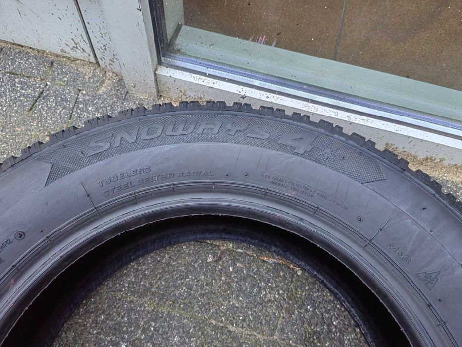 195/65R15 95H Lassa Snoways 4 pojedyncza zimowa 2022
