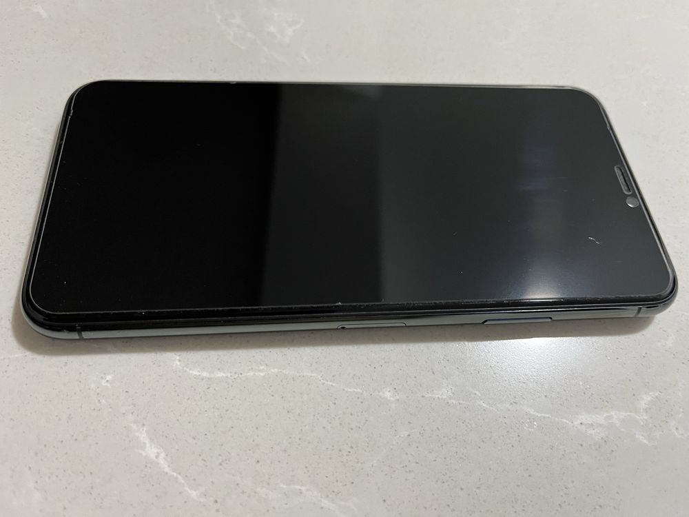 Vende-se iphone 11 Pro max 256 gb