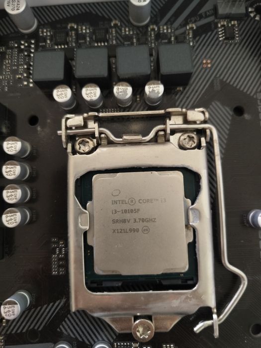 Gigabyte h510m s2 + i3 10105f