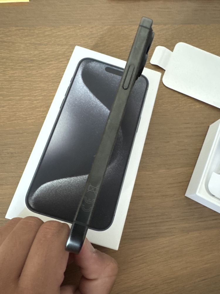 iPhone 15 Pro Impecavel