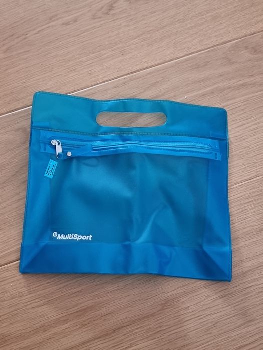 Kosmetyczka podróżna przezroczysta