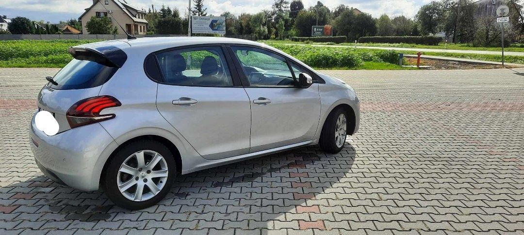 Peugeot 208 1.6HDI 2017r.