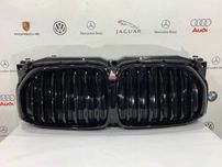 Решітка радіатора BMW X5 G05 Velar MERCEDES A Klasse W176 GLA W247