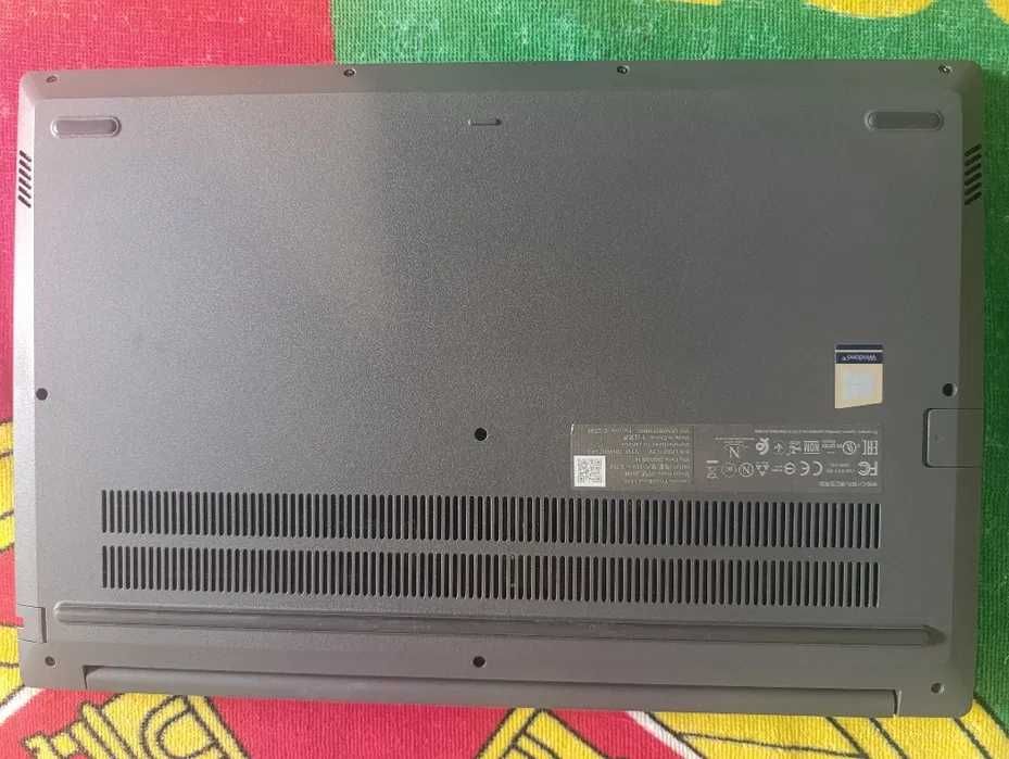 Lenovo ThinkBook 15 - i3-1005G1  8GB DDR4  750GB SSD