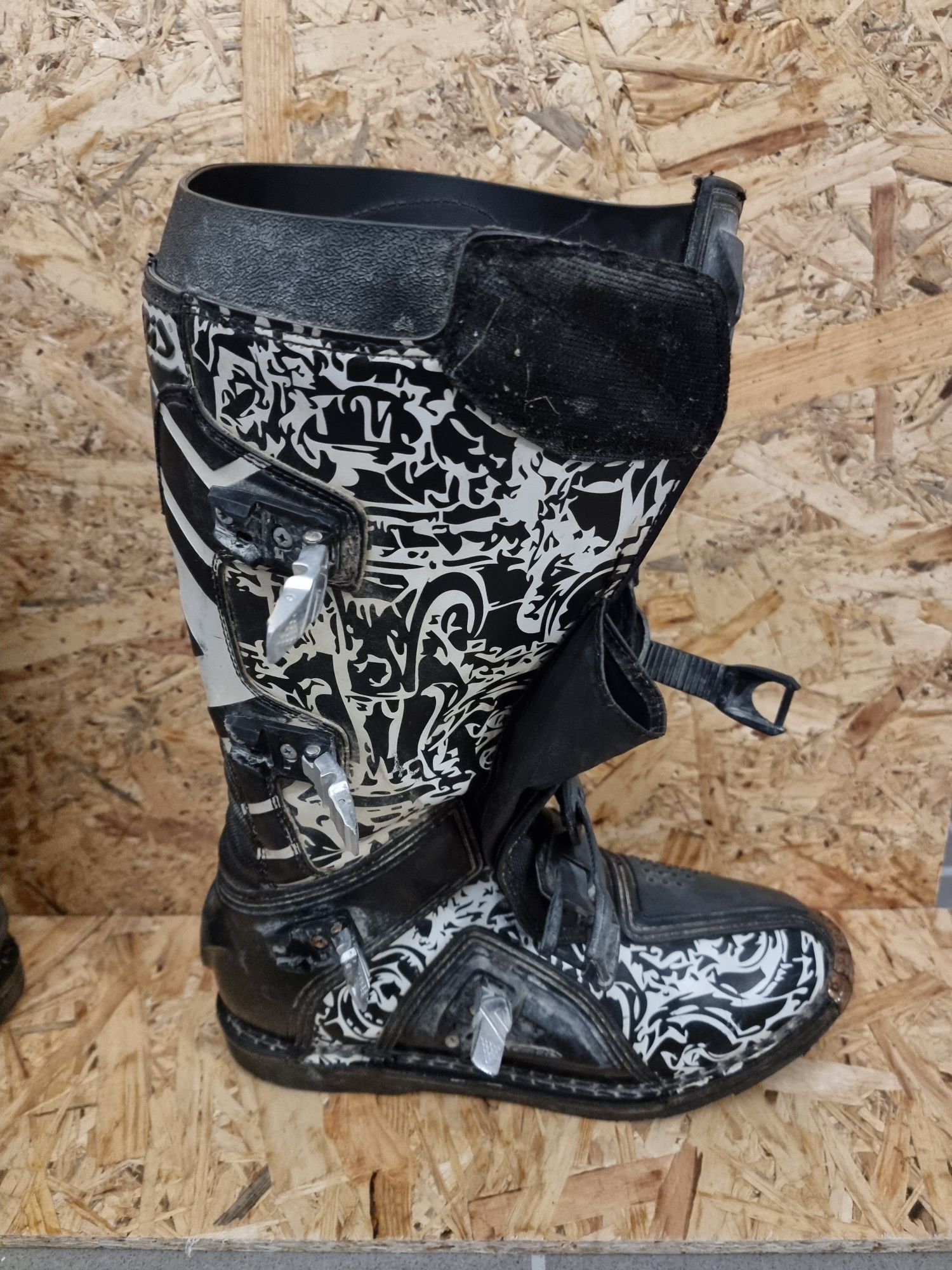 Botas moto marca ARCEBIS