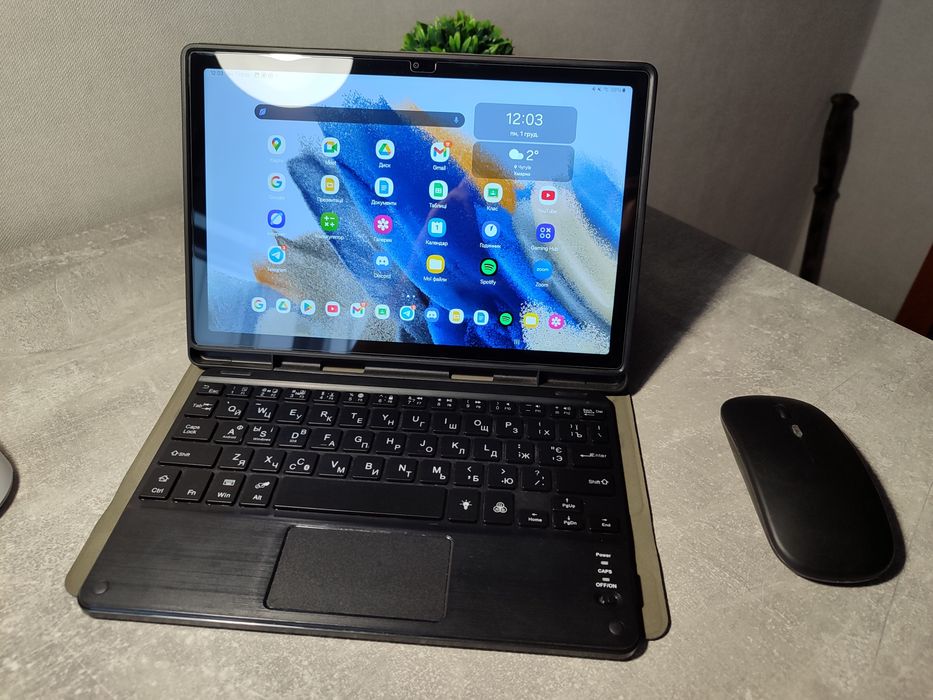 Продам планшет Galaxy Tab A8 з клавіатурою та мишкою